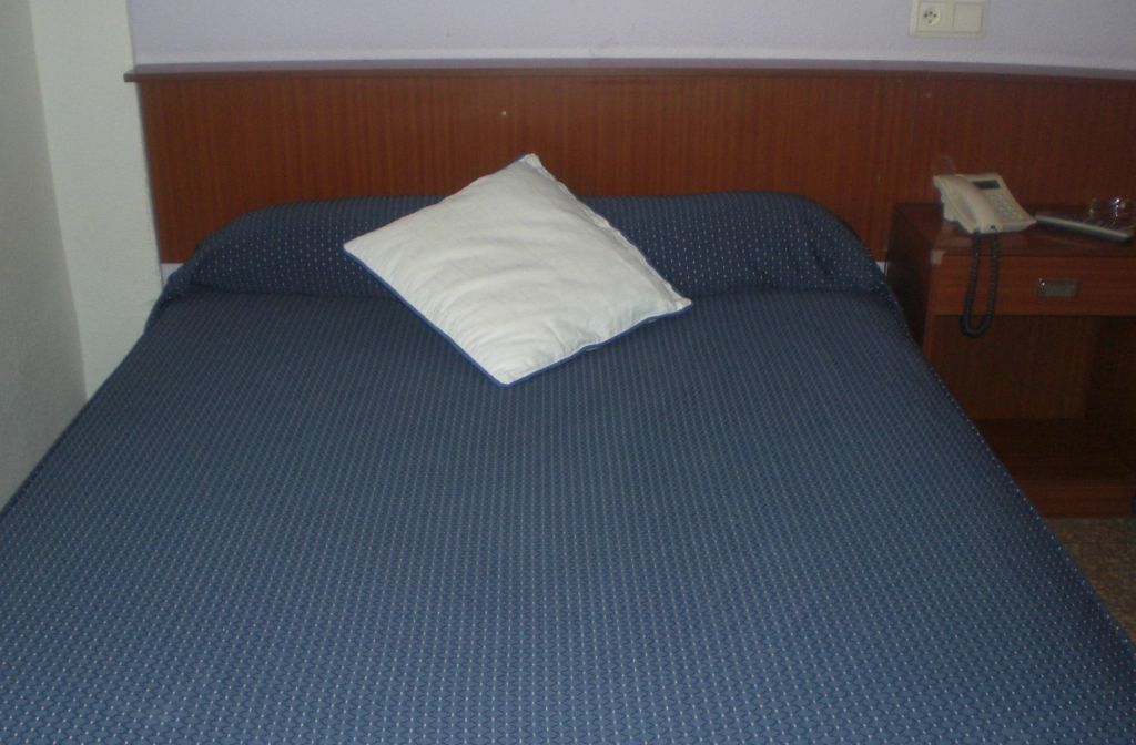 אל קאמפיו Hotel Nuria מראה חיצוני תמונה